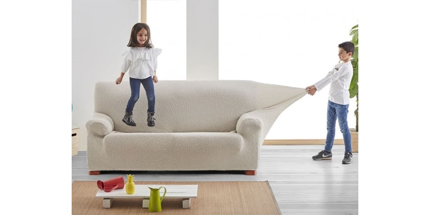 ¿Por qué es importante ponerle funda al sofá?